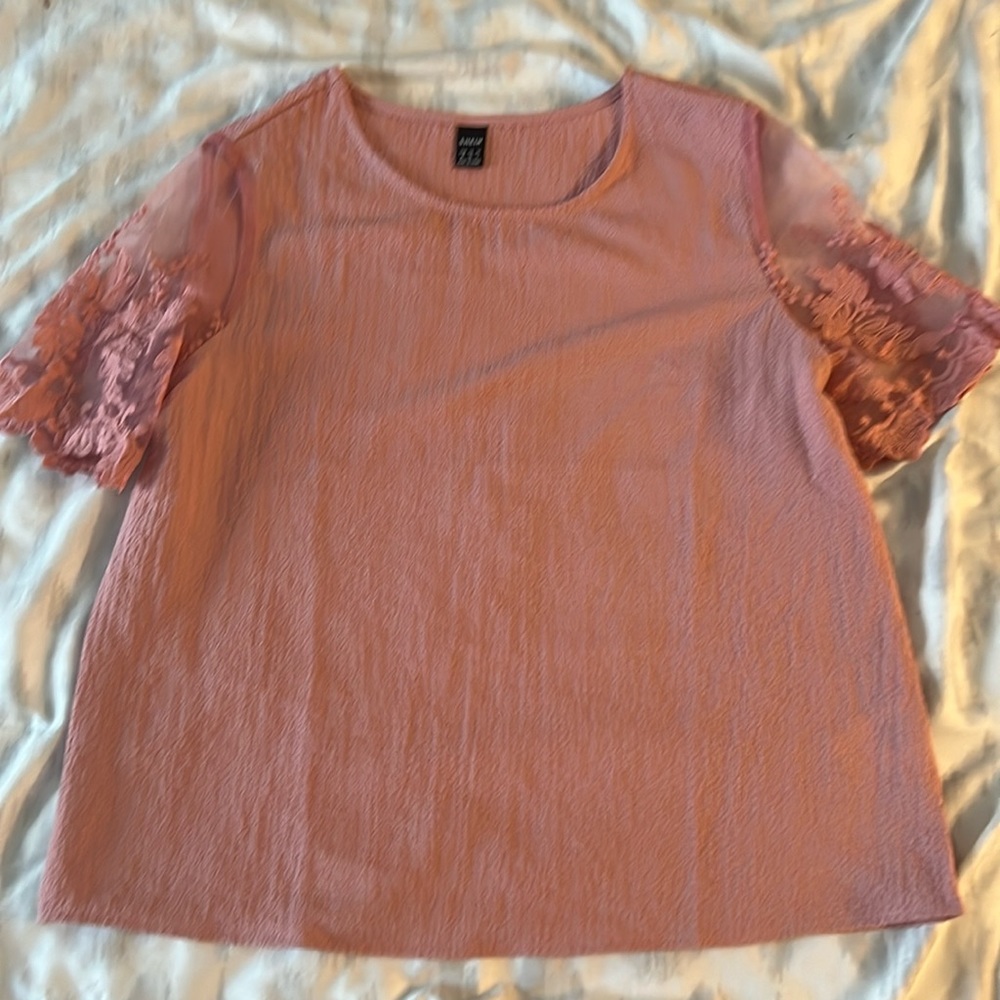 Lace sleeve blouse